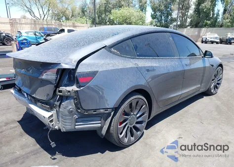 2022 Tesla Model 3 Performance Dual Motor All-Wheel Drive z USA, uszkodzony, nr VIN 5YJ3E1EC6NF201191